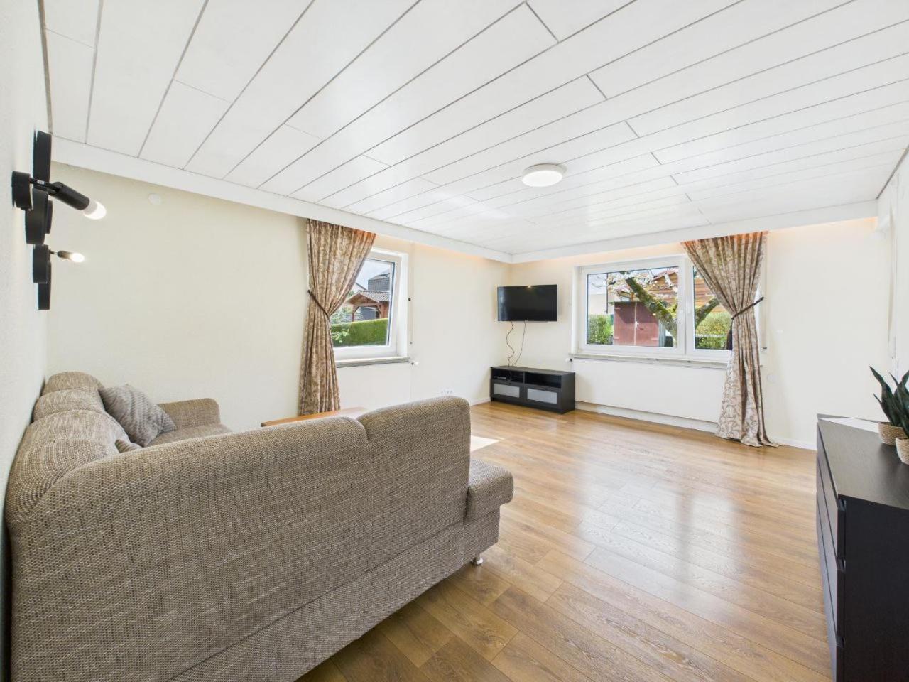 Ferienwohnung Naehe Legoland Mit Grossem Garten Und Terrasse Sontheim an der Brenz Buitenkant foto